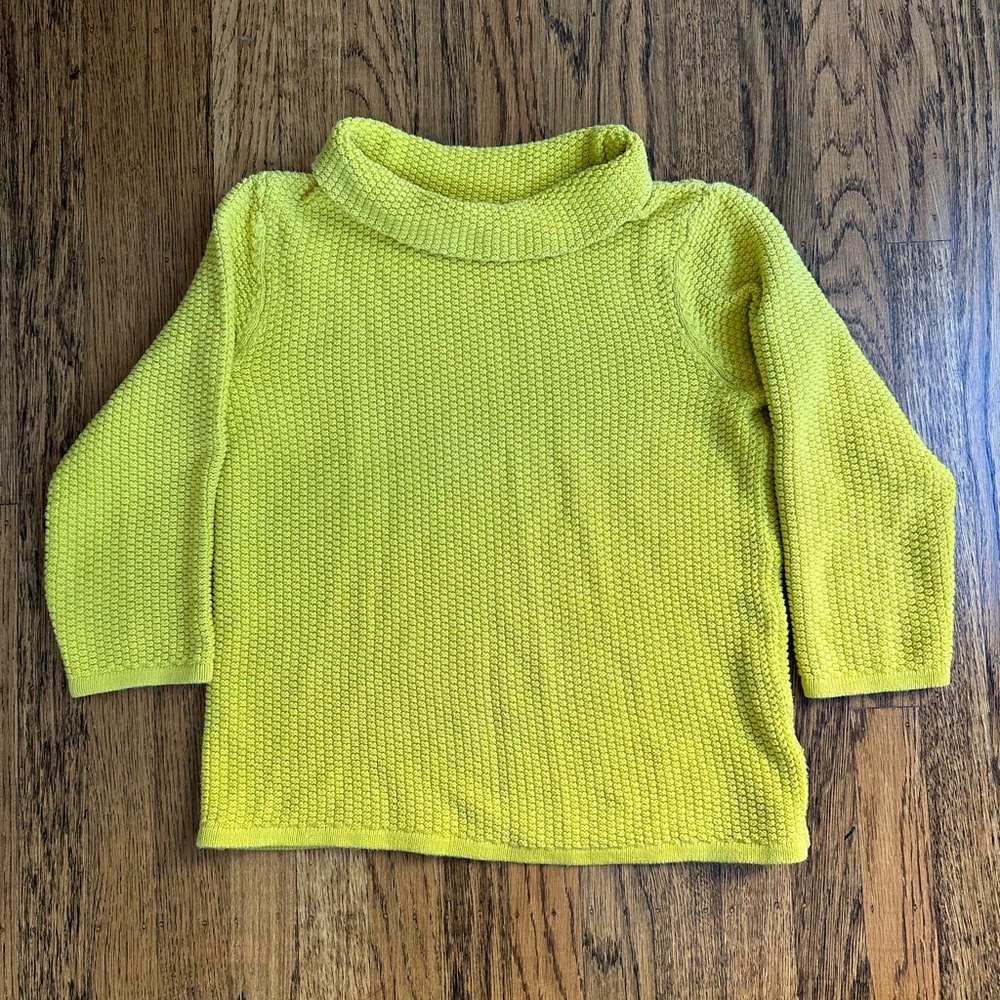 Hobbs of London. Popcorn stitch sweater. Size S.